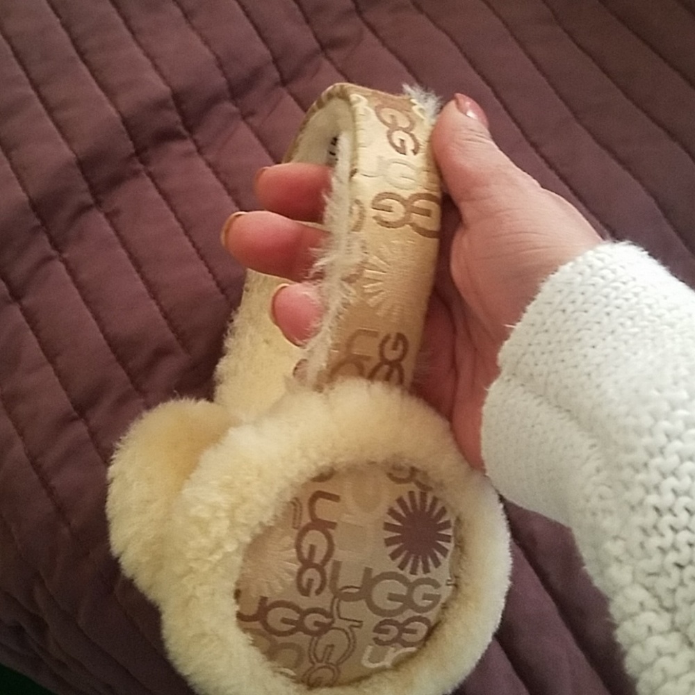Earmuffs